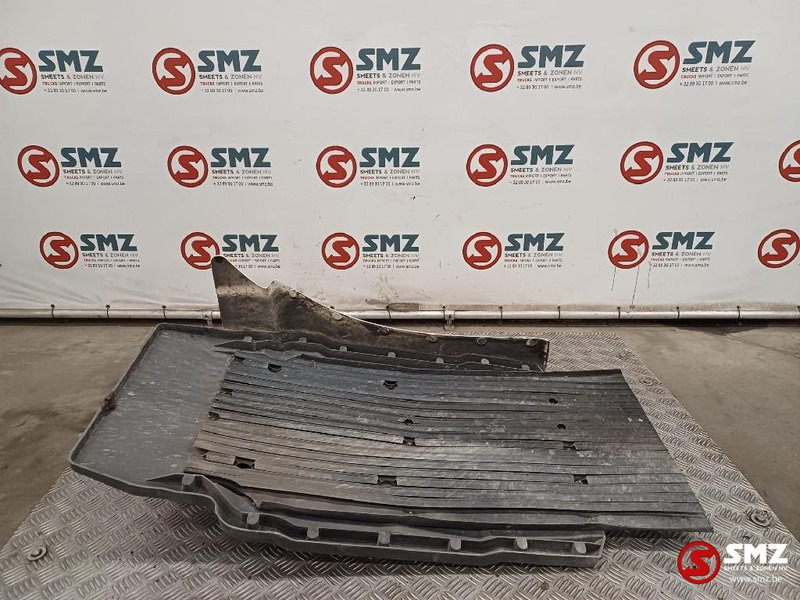 MAN Occ spatbord vooraan links MAN - Carrosserie en exterieur voor Vrachtwagen: afbeelding 5 MAN Occ spatbord vooraan links MAN - Carrosserie en exterieur voor Vrachtwagen: afbeelding 5