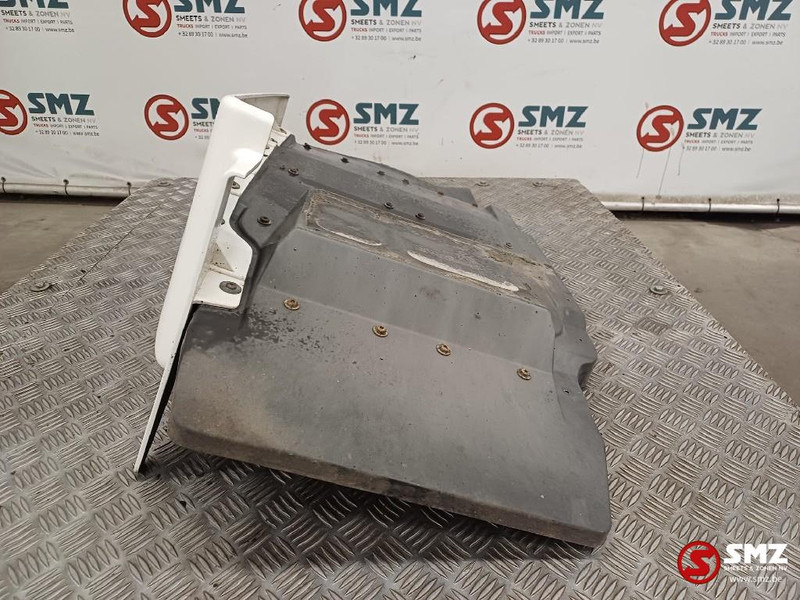 MAN Occ spatbord vooraan rechts MAN - Carrosserie en exterieur voor Vrachtwagen: afbeelding 4 MAN Occ spatbord vooraan rechts MAN - Carrosserie en exterieur voor Vrachtwagen: afbeelding 4