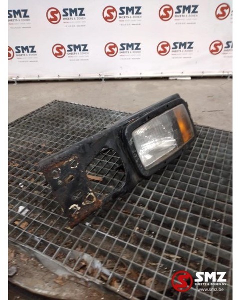 Mercedes-Benz Occ Bumperhoek links met lamp Mercedes SK - Bumperhoek voor Vrachtwagen: afbeelding 1 Mercedes-Benz Occ Bumperhoek links met lamp Mercedes SK - Bumperhoek voor Vrachtwagen: afbeelding 1