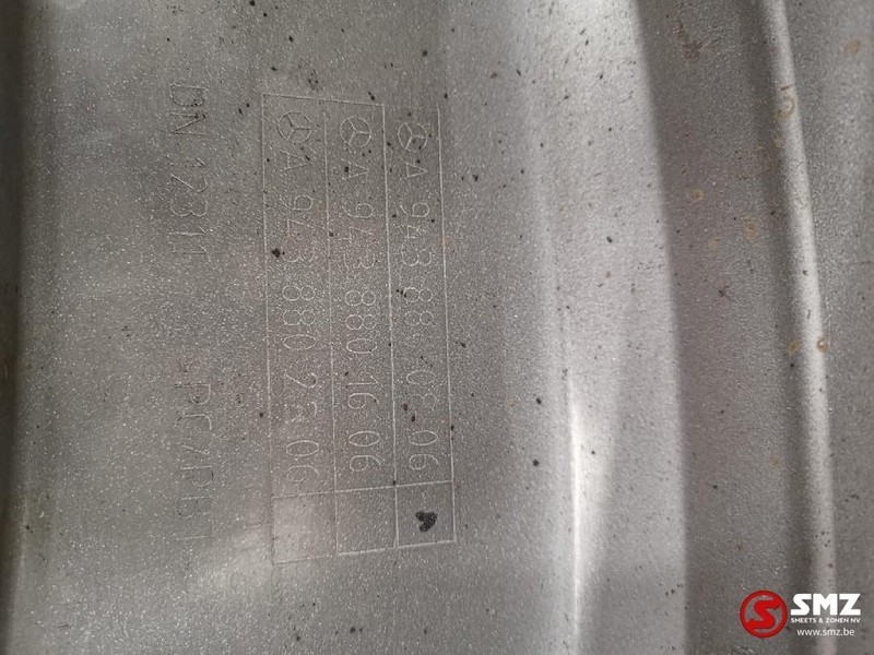 Mercedes-Benz Occ Spatbord actros links - Spatbord voor Vrachtwagen: afbeelding 3 Mercedes-Benz Occ Spatbord actros links - Spatbord voor Vrachtwagen: afbeelding 3