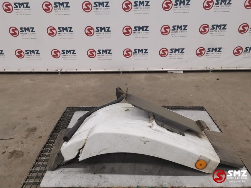 Mercedes-Benz Occ Spatbord links Mercedes Actros 1844 - Spatbord voor Vrachtwagen: afbeelding 1 Mercedes-Benz Occ Spatbord links Mercedes Actros 1844 - Spatbord voor Vrachtwagen: afbeelding 1