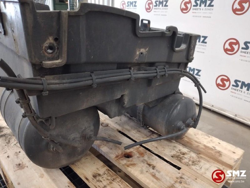 Mercedes-Benz Occ batterijbak met luchtketels Actros MP4 - Batterij, Remdelen voor Vrachtwagen: afbeelding 3 Mercedes-Benz Occ batterijbak met luchtketels Actros MP4 - Batterij, Remdelen voor Vrachtwagen: afbeelding 3