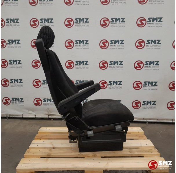 Mercedes-Benz Occ bijrijdersstoel Mercedes - Cabine en interieur voor Vrachtwagen: afbeelding 3 Mercedes-Benz Occ bijrijdersstoel Mercedes - Cabine en interieur voor Vrachtwagen: afbeelding 3