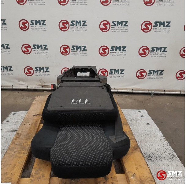 Mercedes-Benz Occ bijrijdersstoel rechts Mercedes - Cabine en interieur voor Vrachtwagen: afbeelding 3 Mercedes-Benz Occ bijrijdersstoel rechts Mercedes - Cabine en interieur voor Vrachtwagen: afbeelding 3