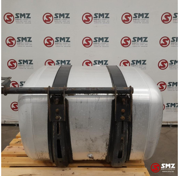 Mercedes-Benz Occ brandstoftank 390L Mercedes - Brandstoftank voor Vrachtwagen: afbeelding 2 Mercedes-Benz Occ brandstoftank 390L Mercedes - Brandstoftank voor Vrachtwagen: afbeelding 2