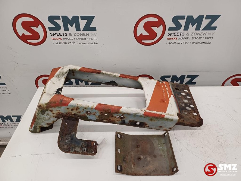 Mercedes-Benz Occ bumperhoek rechts Mercedes - Bumper voor Vrachtwagen: afbeelding 1 Mercedes-Benz Occ bumperhoek rechts Mercedes - Bumper voor Vrachtwagen: afbeelding 1