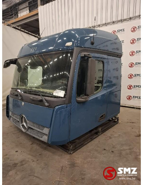 Mercedes-Benz Occ cabine Mercedes Actros MP4 - Cabine en interieur voor Vrachtwagen: afbeelding 1 Mercedes-Benz Occ cabine Mercedes Actros MP4 - Cabine en interieur voor Vrachtwagen: afbeelding 1