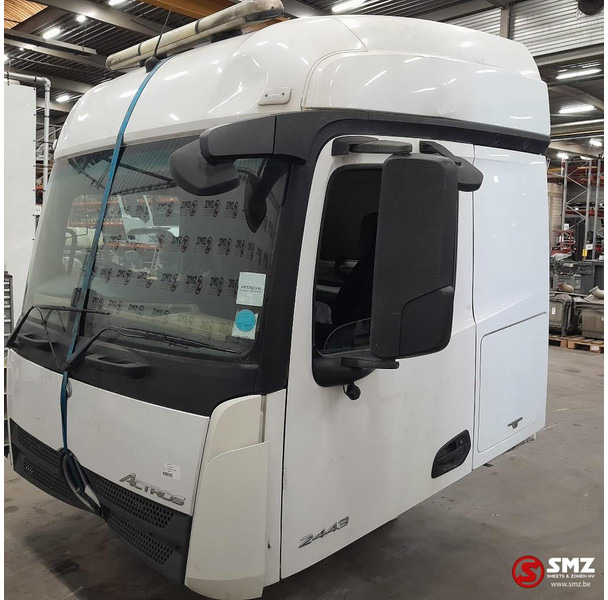 Mercedes-Benz Occ cabine RHD Mercedes - Cabine en interieur voor Vrachtwagen: afbeelding 1 Mercedes-Benz Occ cabine RHD Mercedes - Cabine en interieur voor Vrachtwagen: afbeelding 1