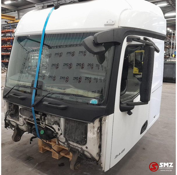 Mercedes-Benz Occ cabine RHD Mercedes - Cabine en interieur voor Vrachtwagen: afbeelding 1 Mercedes-Benz Occ cabine RHD Mercedes - Cabine en interieur voor Vrachtwagen: afbeelding 1