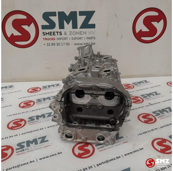 Mercedes-Benz Occ cilinderkop + kleppendeksel links AMG C63S Mer - Motor en onderdelen voor Personenwagen: afbeelding 3 Mercedes-Benz Occ cilinderkop + kleppendeksel links AMG C63S Mer - Motor en onderdelen voor Personenwagen: afbeelding 3