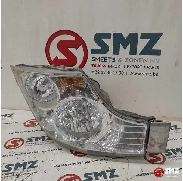 Mercedes-Benz Occ koplamp rechts Mercedes - Koplamp voor Vrachtwagen: afbeelding 1 Mercedes-Benz Occ koplamp rechts Mercedes - Koplamp voor Vrachtwagen: afbeelding 1
