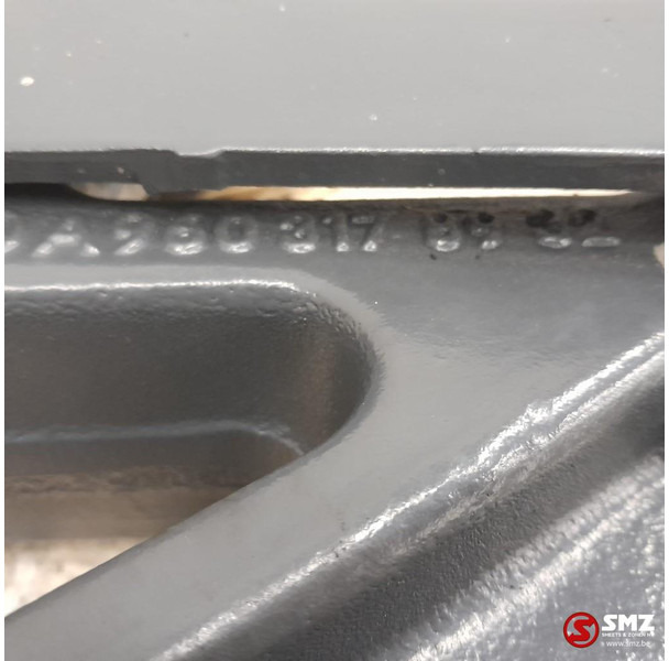 Mercedes-Benz Occ montagebeugels links Mercedes - Frame/ Chassis voor Vrachtwagen: afbeelding 4 Mercedes-Benz Occ montagebeugels links Mercedes - Frame/ Chassis voor Vrachtwagen: afbeelding 4