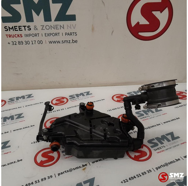 Mercedes-Benz Occ olieafscheider rechts AMG C63S Mercedes - Motor en onderdelen voor Personenwagen: afbeelding 1 Mercedes-Benz Occ olieafscheider rechts AMG C63S Mercedes - Motor en onderdelen voor Personenwagen: afbeelding 1