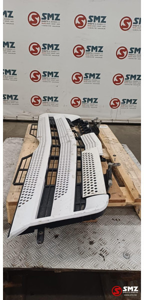 Mercedes-Benz Occ radiatorgrille Mercedes - Rooster voor Vrachtwagen: afbeelding 3 Mercedes-Benz Occ radiatorgrille Mercedes - Rooster voor Vrachtwagen: afbeelding 3