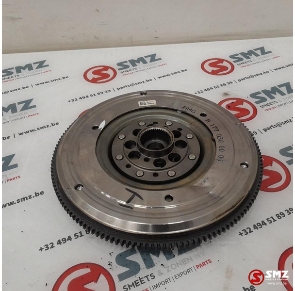 Mercedes-Benz Occ vliegwiel AMG C63S Mercedes - Motor en onderdelen voor Personenwagen: afbeelding 2 Mercedes-Benz Occ vliegwiel AMG C63S Mercedes - Motor en onderdelen voor Personenwagen: afbeelding 2