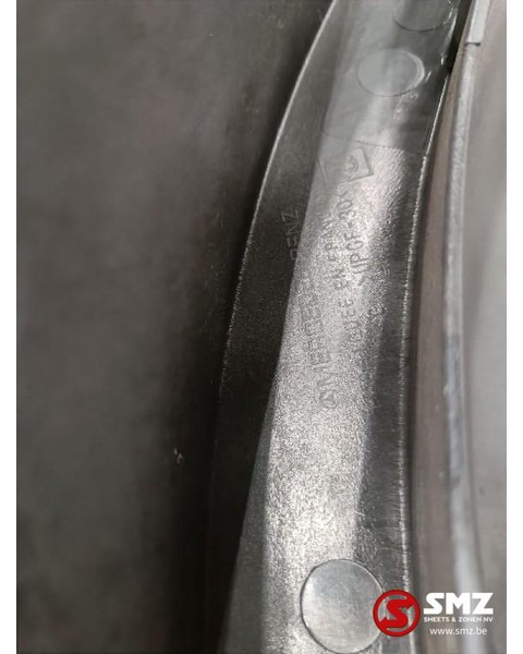 Mercedes-Benz Opstapbak boven links Axor - Carrosserie en exterieur voor Vrachtwagen: afbeelding 2 Mercedes-Benz Opstapbak boven links Axor - Carrosserie en exterieur voor Vrachtwagen: afbeelding 2