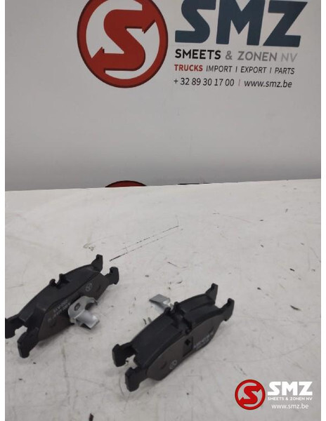 Mercedes-Benz Set remblokken mercedes sprinter w903 a0044202720 - Remblokken voor Vrachtwagen: afbeelding 1 Mercedes-Benz Set remblokken mercedes sprinter w903 a0044202720 - Remblokken voor Vrachtwagen: afbeelding 1