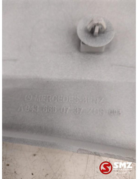 Mercedes-Benz Spatbordvoering mercedes actros mp2/3 a9436660737 - Carrosserie en exterieur voor Vrachtwagen: afbeelding 4 Mercedes-Benz Spatbordvoering mercedes actros mp2/3 a9436660737 - Carrosserie en exterieur voor Vrachtwagen: afbeelding 4