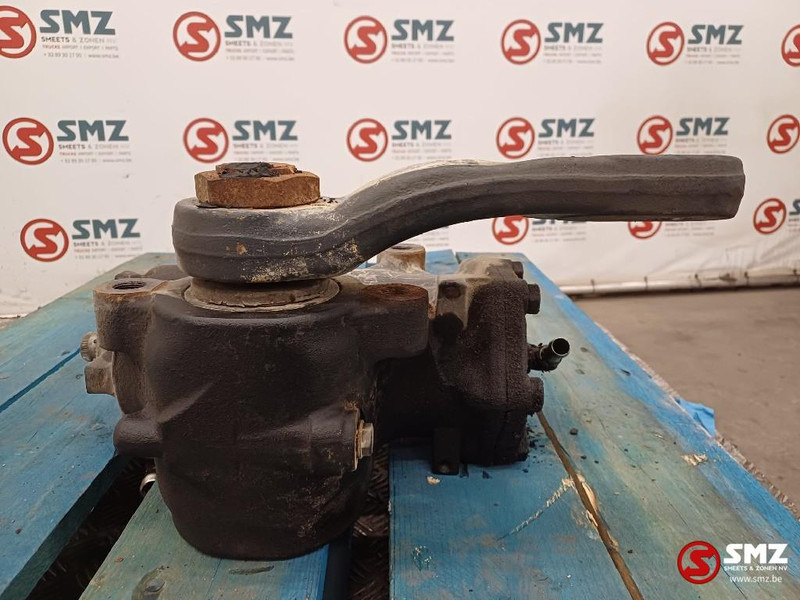 Renault Occ Stuurhuis Renault - Stuurhuis voor Vrachtwagen: afbeelding 2 Renault Occ Stuurhuis Renault - Stuurhuis voor Vrachtwagen: afbeelding 2