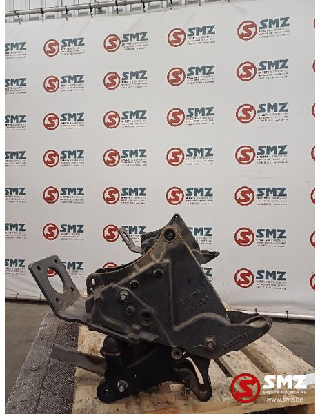 Renault Occ cabinestabilisatorstang + beugels Renault - Stuurinrichting voor Vrachtwagen: afbeelding 3 Renault Occ cabinestabilisatorstang + beugels Renault - Stuurinrichting voor Vrachtwagen: afbeelding 3