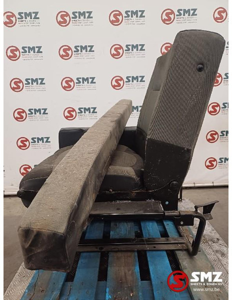 Renault Occ extra zitting Renault - Cabine en interieur voor Vrachtwagen: afbeelding 3 Renault Occ extra zitting Renault - Cabine en interieur voor Vrachtwagen: afbeelding 3