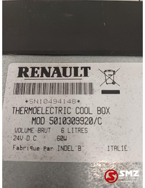 Renault Occ koelkast 6L Renault - Cabine en interieur voor Vrachtwagen: afbeelding 5 Renault Occ koelkast 6L Renault - Cabine en interieur voor Vrachtwagen: afbeelding 5