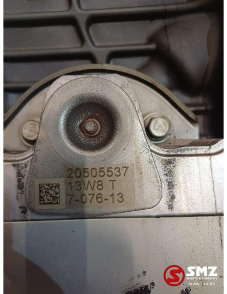 Renault Occ motoroliekoeler + motoroliekoelerdeksel DXI13 - Motor en onderdelen voor Vrachtwagen: afbeelding 4 Renault Occ motoroliekoeler + motoroliekoelerdeksel DXI13 - Motor en onderdelen voor Vrachtwagen: afbeelding 4