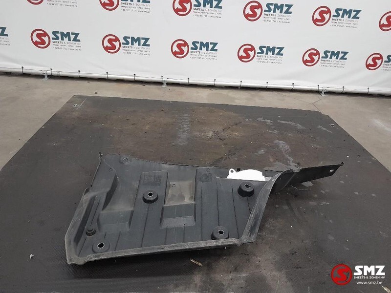 Renault Occ portierverlengstuk Renault T 7482516626 - Deur en onderdelen voor Vrachtwagen: afbeelding 3 Renault Occ portierverlengstuk Renault T 7482516626 - Deur en onderdelen voor Vrachtwagen: afbeelding 3