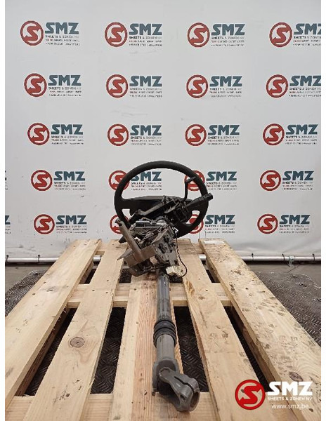 Renault Occ stuurwiel + stuurkolom + stuurkolomschakelaars - Stuurinrichting voor Vrachtwagen: afbeelding 4 Renault Occ stuurwiel + stuurkolom + stuurkolomschakelaars - Stuurinrichting voor Vrachtwagen: afbeelding 4