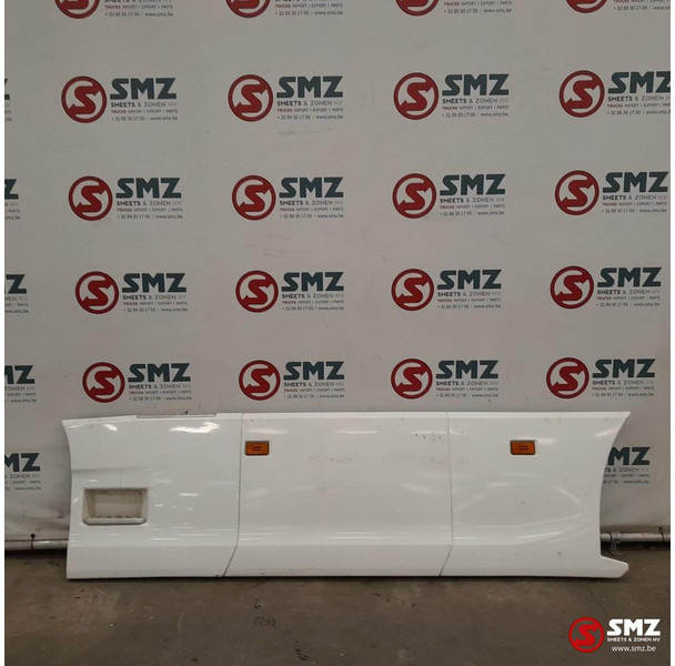 Scania Occ side skirt links Scania - Frame/ Chassis voor Vrachtwagen: afbeelding 1 Scania Occ side skirt links Scania - Frame/ Chassis voor Vrachtwagen: afbeelding 1