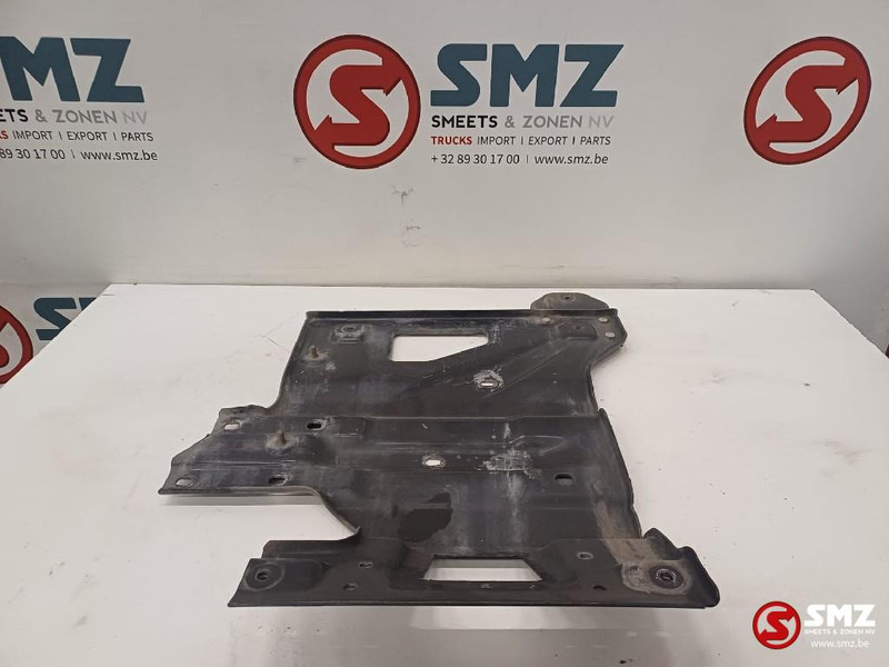 Scania Occ spatbordsteun rechtsachteraan Scania - Carrosserie en exterieur voor Vrachtwagen: afbeelding 2 Scania Occ spatbordsteun rechtsachteraan Scania - Carrosserie en exterieur voor Vrachtwagen: afbeelding 2