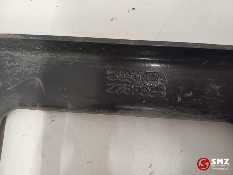 Scania Occ spatbordsteun rechtsachteraan Scania - Carrosserie en exterieur voor Vrachtwagen: afbeelding 4 Scania Occ spatbordsteun rechtsachteraan Scania - Carrosserie en exterieur voor Vrachtwagen: afbeelding 4