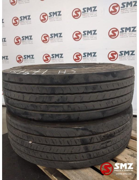 Uniroyal Occ vrachtwagenband Uniroyal 315/80R22.5 - Band voor Vrachtwagen: afbeelding 1 Uniroyal Occ vrachtwagenband Uniroyal 315/80R22.5 - Band voor Vrachtwagen: afbeelding 1