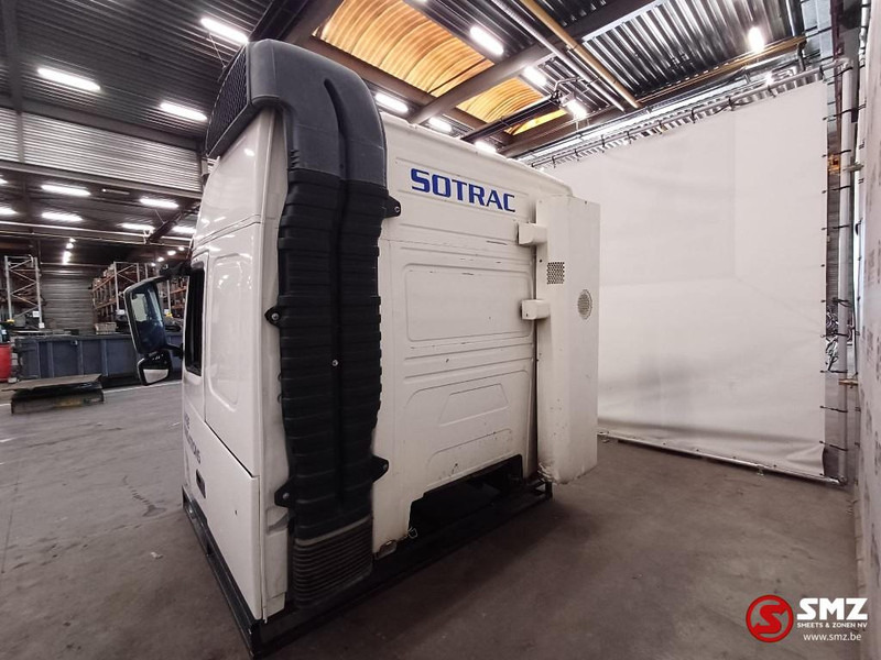 Volvo Occ Cabine Volvo FH2 Globetrotter L2H2 - Cabine en interieur voor Vrachtwagen: afbeelding 4 Volvo Occ Cabine Volvo FH2 Globetrotter L2H2 - Cabine en interieur voor Vrachtwagen: afbeelding 4