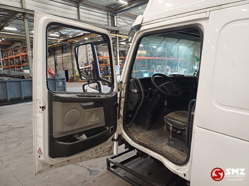 Volvo Occ Cabine Volvo FH2 Globetrotter L2H2 - Cabine en interieur voor Vrachtwagen: afbeelding 3 Volvo Occ Cabine Volvo FH2 Globetrotter L2H2 - Cabine en interieur voor Vrachtwagen: afbeelding 3