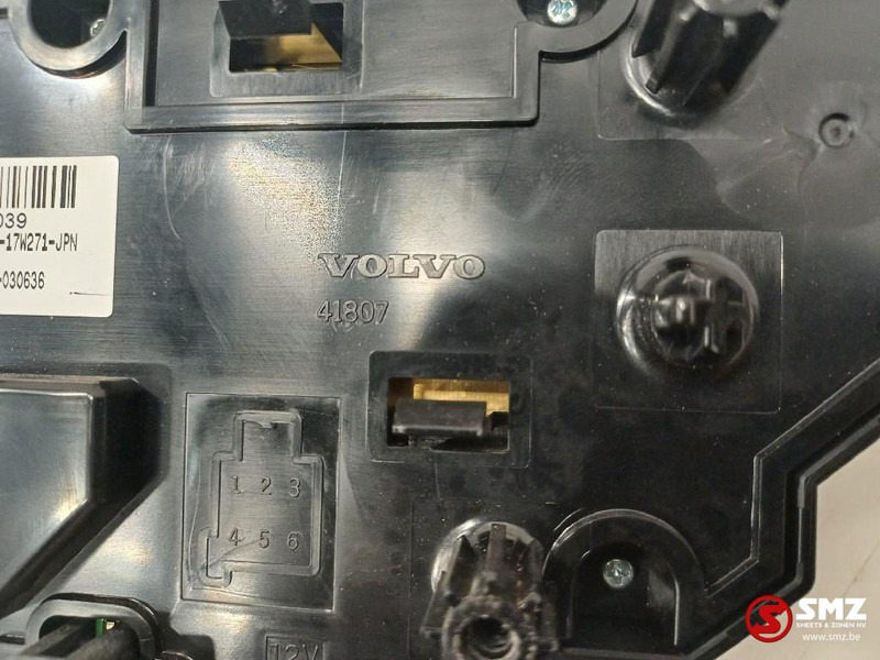 Volvo Occ radiobesturingseenheid Volvo - Elektrisch systeem voor Vrachtwagen: afbeelding 3 Volvo Occ radiobesturingseenheid Volvo - Elektrisch systeem voor Vrachtwagen: afbeelding 3