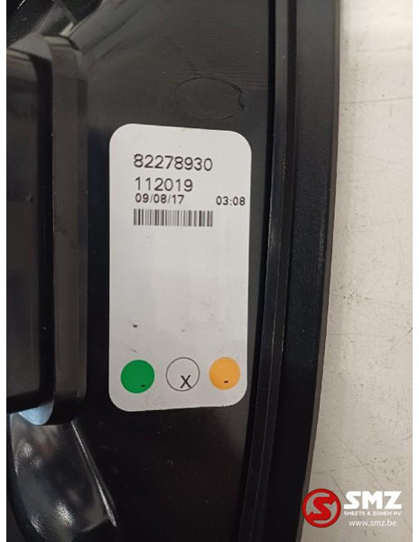 Volvo Occ set cabineverlichting deur + dak + binnen L/R - Cabine en interieur voor Vrachtwagen: afbeelding 5 Volvo Occ set cabineverlichting deur + dak + binnen L/R - Cabine en interieur voor Vrachtwagen: afbeelding 5