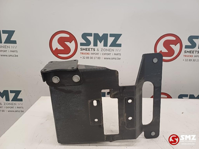 Volvo Occ spatbordsteun vooras rechtsachter Volvo - Carrosserie en exterieur voor Vrachtwagen: afbeelding 4 Volvo Occ spatbordsteun vooras rechtsachter Volvo - Carrosserie en exterieur voor Vrachtwagen: afbeelding 4