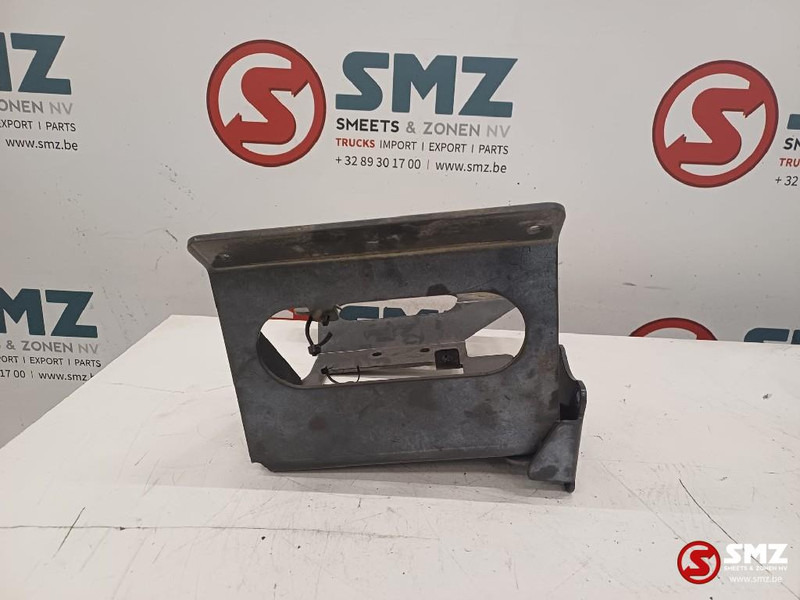 Volvo Occ spatbordsteun vooras rechtsachter Volvo - Carrosserie en exterieur voor Vrachtwagen: afbeelding 3 Volvo Occ spatbordsteun vooras rechtsachter Volvo - Carrosserie en exterieur voor Vrachtwagen: afbeelding 3