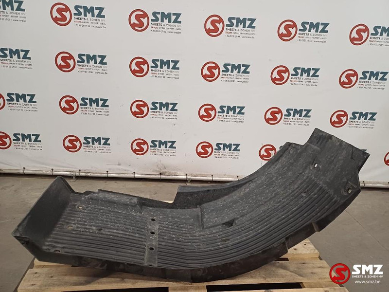 Volvo Occ spatscherm vooraan rechts Volvo - Carrosserie en exterieur voor Vrachtwagen: afbeelding 5 Volvo Occ spatscherm vooraan rechts Volvo - Carrosserie en exterieur voor Vrachtwagen: afbeelding 5