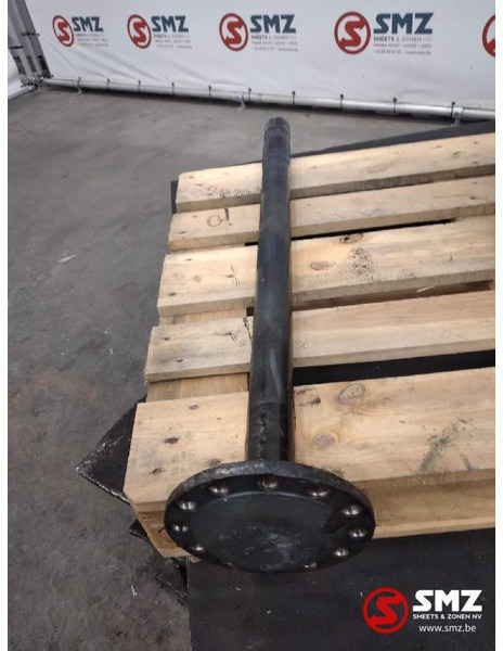 Volvo Occ steekas links met sper Volvo - Frame/ Chassis voor Vrachtwagen: afbeelding 1 Volvo Occ steekas links met sper Volvo - Frame/ Chassis voor Vrachtwagen: afbeelding 1