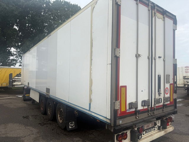 Schmitz Cargobull Vleeshanger Schade - Koelwagen oplegger: afbeelding 2 Schmitz Cargobull Vleeshanger Schade - Koelwagen oplegger: afbeelding 2