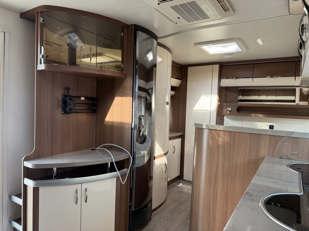 Caravan Hobby 720 KWFU Prestige 2020: afbeelding 7 Caravan Hobby 720 KWFU Prestige 2020: afbeelding 7