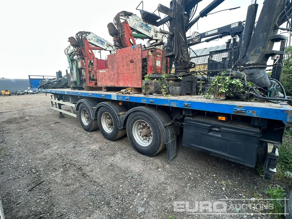 2002 SDC Trailers Tri Axle Flat Bed Trailer - Vlakke/ Open oplegger: afbeelding 1 2002 SDC Trailers Tri Axle Flat Bed Trailer - Vlakke/ Open oplegger: afbeelding 1