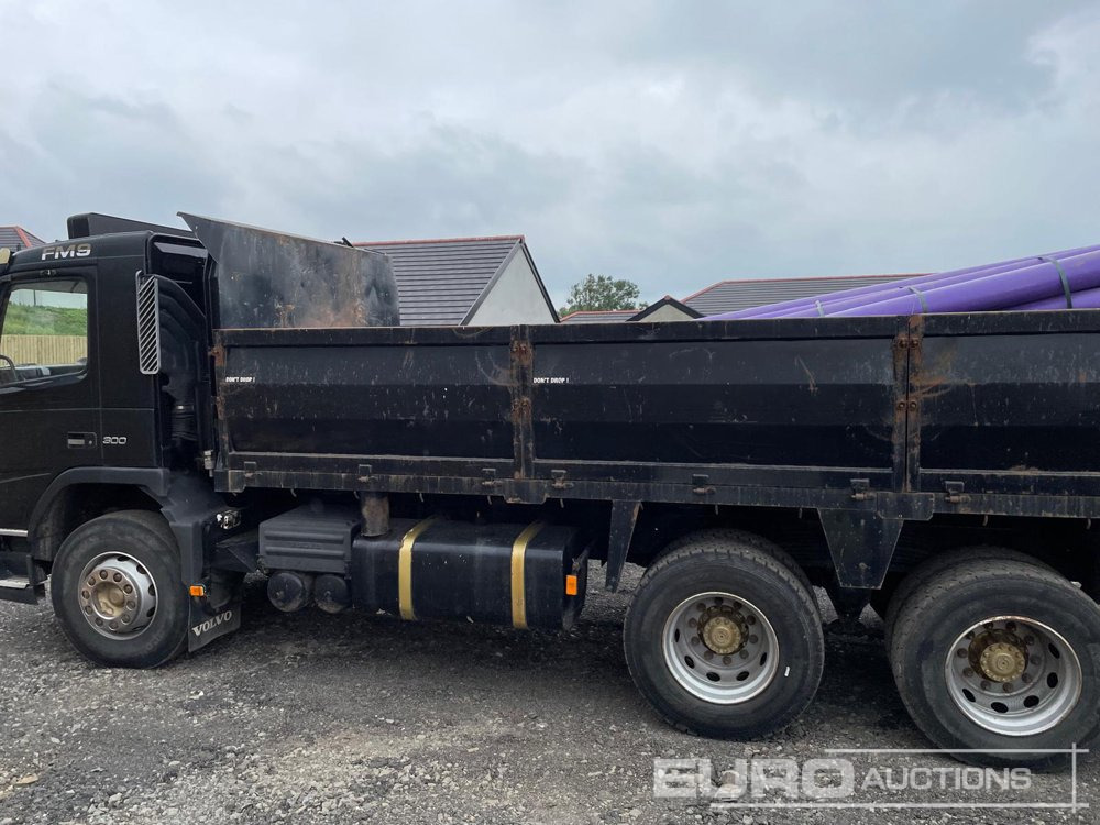 2003 Volvo FM9 300 - Kipper vrachtwagen: afbeelding 1 2003 Volvo FM9 300 - Kipper vrachtwagen: afbeelding 1