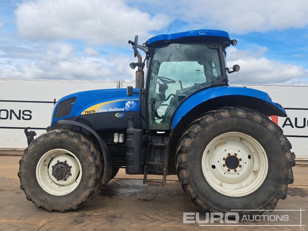 2011 New Holland T6070 - Tractor: afbeelding 2 2011 New Holland T6070 - Tractor: afbeelding 2