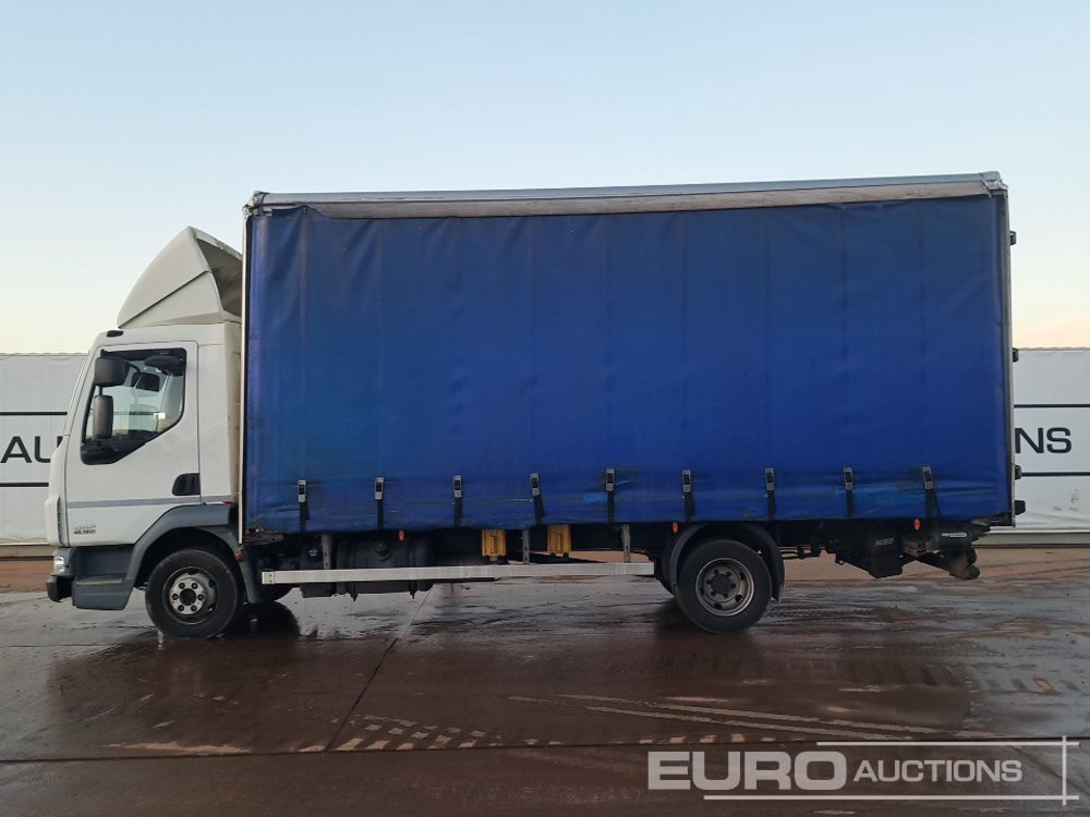 2012 DAF LF45.160 - Schuifzeilen vrachtwagen: afbeelding 2 2012 DAF LF45.160 - Schuifzeilen vrachtwagen: afbeelding 2