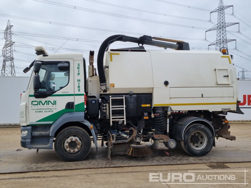 2014 DAF LF220 - Veegwagen: afbeelding 2 2014 DAF LF220 - Veegwagen: afbeelding 2