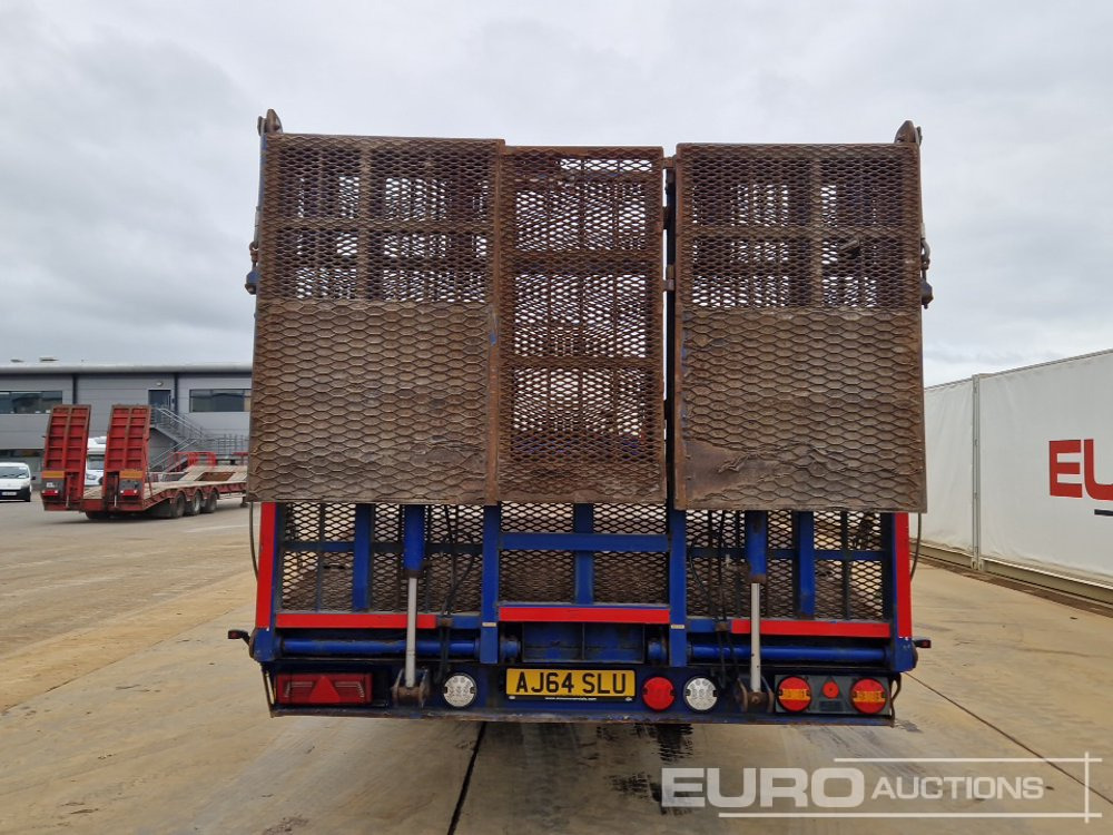 2014 Scania 6x2 Rear Lift Beavertail Plant Lorry, Auto Gearbox, Cruise Control, A/C, Winch, Hydraulic Fliptoe Ramp (HPI Export Marker - UK Registration Documents Are Not Available) - Vrachtwagen met open laadbak: afbeelding 4 2014 Scania 6x2 Rear Lift Beavertail Plant Lorry, Auto Gearbox, Cruise Control, A/C, Winch, Hydraulic Fliptoe Ramp (HPI Export Marker - UK Registration Documents Are Not Available) - Vrachtwagen met open laadbak: afbeelding 4