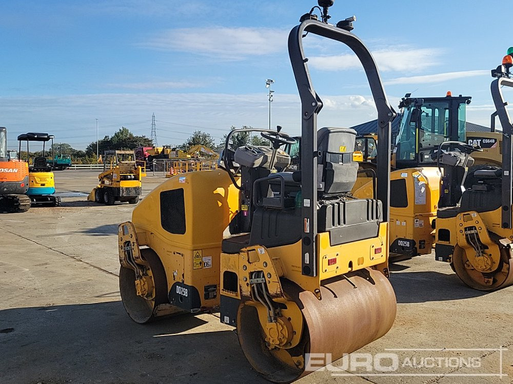 2015 Volvo DD25B - Asfaltwals: afbeelding 3 2015 Volvo DD25B - Asfaltwals: afbeelding 3